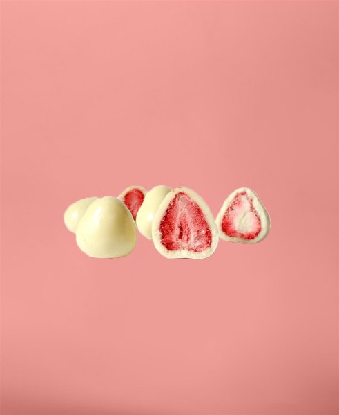 Erdbeeren, gefriergetrocknet in weißer Schokolade